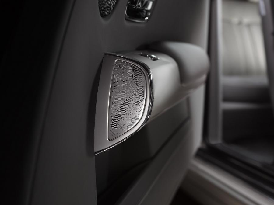  Rolls-Royce Phantom Zenith Collection 2016 года  (фото 4 из 11)